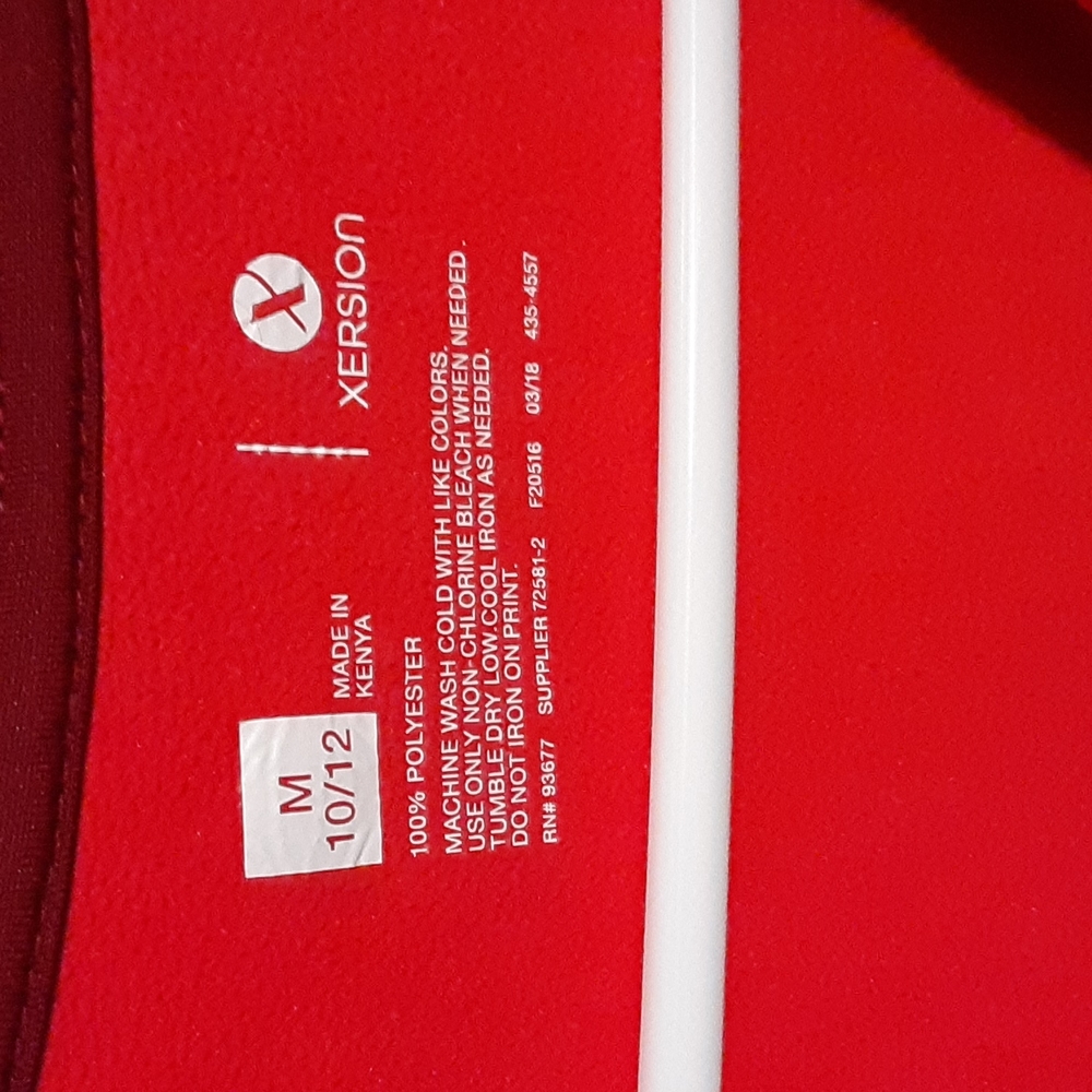 Red jacket - Picture 3 of 3